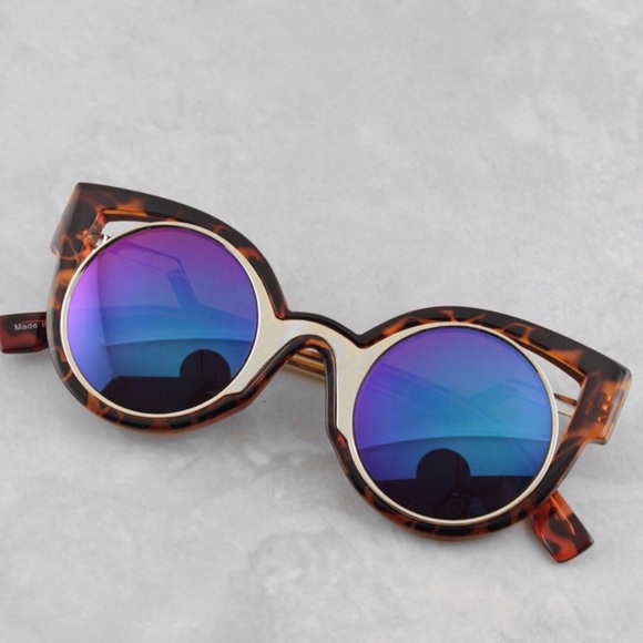 Accessories - BE THE ONE SEEN SUNGLASSES